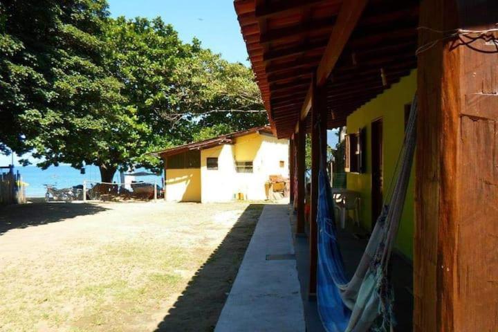 Suite Pe Na Areia- Espaco Independente Na Praia Do Curral Com Localizacao Privilegiada - Simplicidade E Comodidade Com O Por Do Sol Mais Lindo De Ilhabela - Melhor Custo Beneficio Para Ate 4 Pessoas , Na Av Jose Pacheco Do Nascimento Nº 7682 Exterior photo