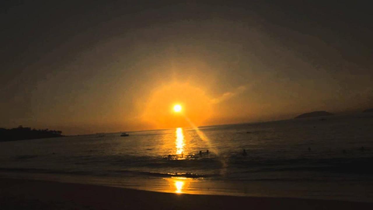 Suite Pe Na Areia- Espaco Independente Na Praia Do Curral Com Localizacao Privilegiada - Simplicidade E Comodidade Com O Por Do Sol Mais Lindo De Ilhabela - Melhor Custo Beneficio Para Ate 4 Pessoas , Na Av Jose Pacheco Do Nascimento Nº 7682 Exterior photo